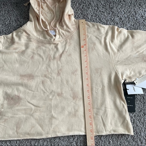 J.o&co Woman’s Crop Hoodie Tie Dye - Picture 7 of 10